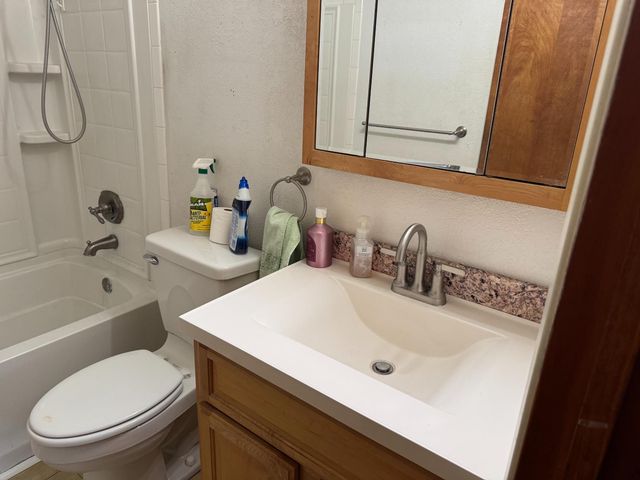 7428 Autumn Ave, Citrus Heights, CA 95621