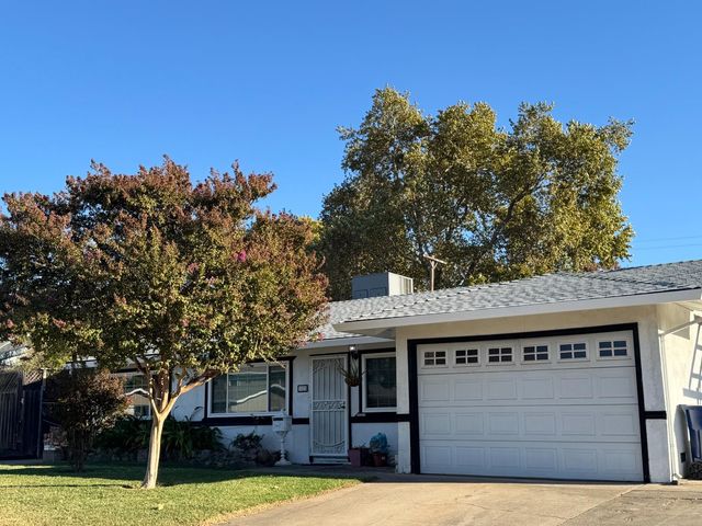 7428 Autumn Ave, Citrus Heights, CA 95621