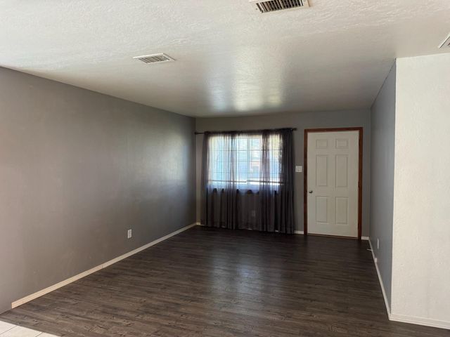 7428 Autumn Ave, Citrus Heights, CA 95621