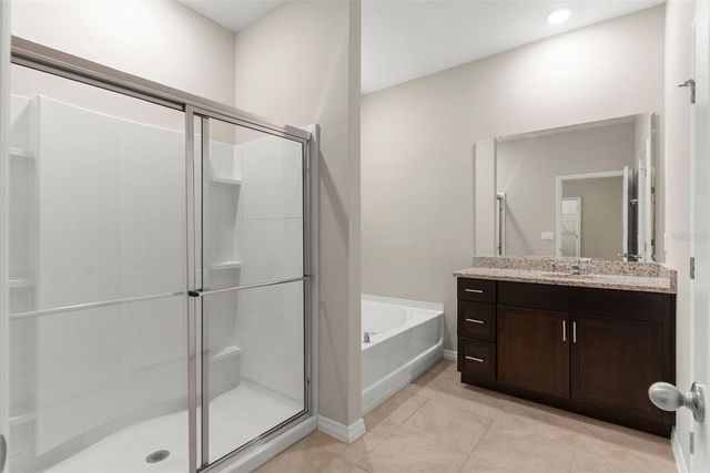 5121 OAKBOURNE AVENUE, Davenport, FL 33837