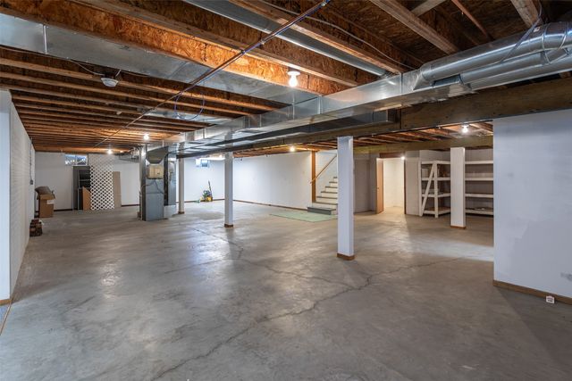 1906 Lowell Street, Granger, IA 50109