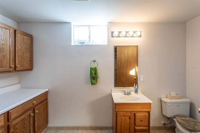 1906 Lowell Street, Granger, IA 50109