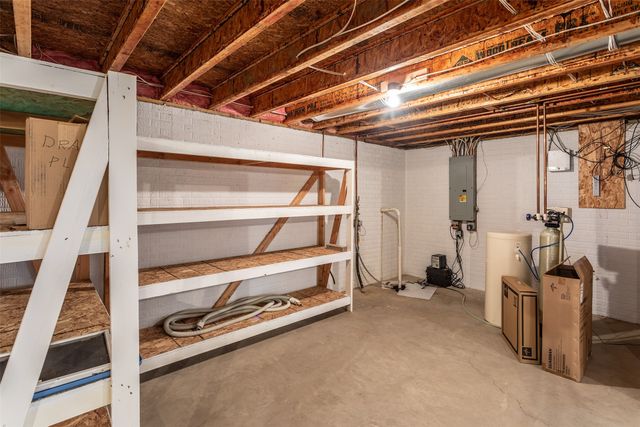 1906 Lowell Street, Granger, IA 50109