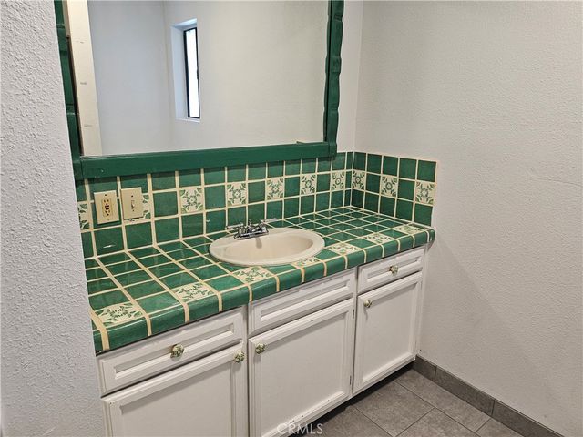 9041 Puesta Del Sol, Desert Hot Springs, CA 92240