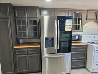 9041 Puesta Del Sol, Desert Hot Springs, CA 92240