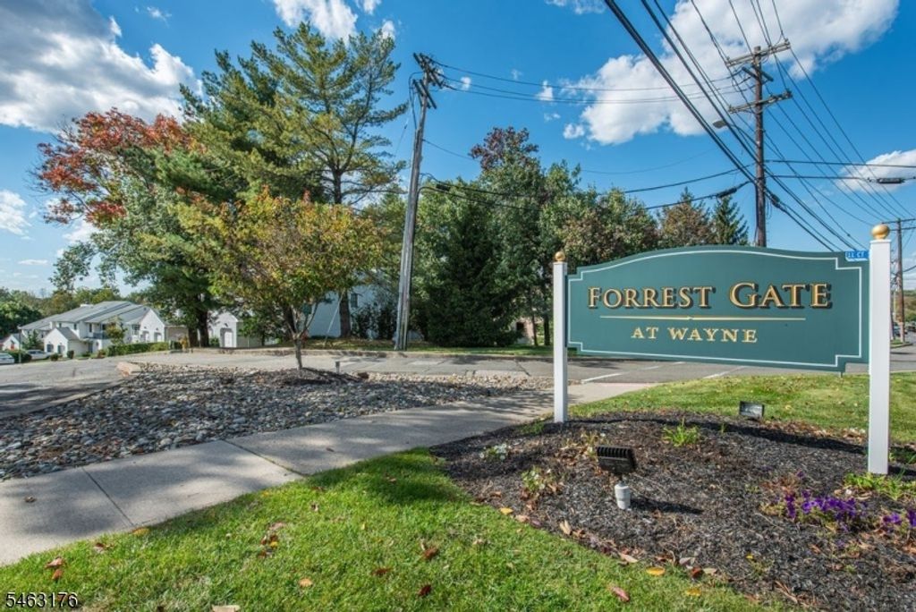 32 Bowfell Ct, Wayne Twp., NJ 07470 — photo 2