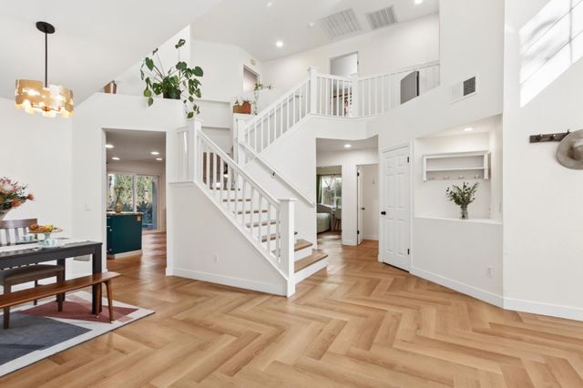 1303 Caceres Ct, Davis, CA 95618