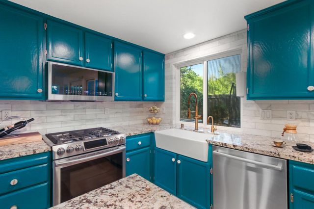 1303 Caceres Ct, Davis, CA 95618