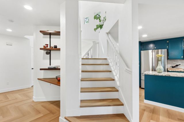 1303 Caceres Ct, Davis, CA 95618