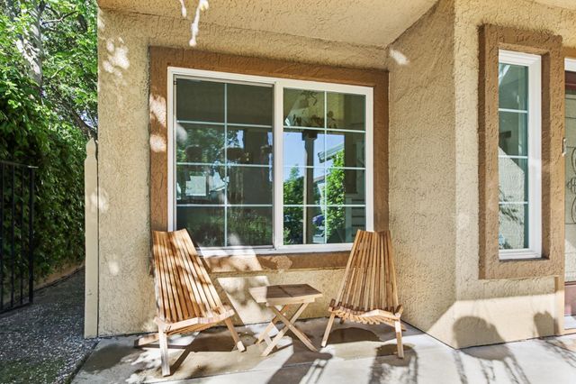 1303 Caceres Ct, Davis, CA 95618