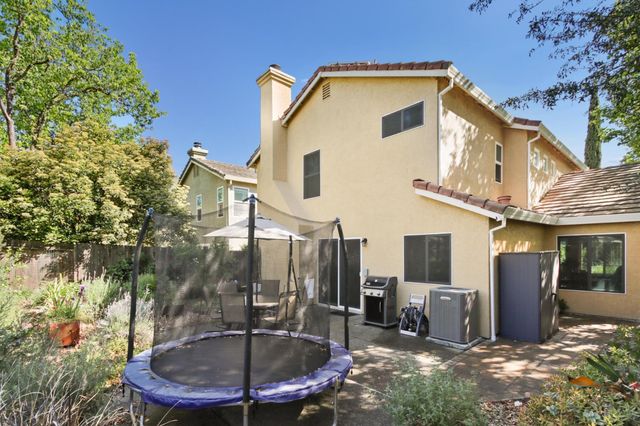 1303 Caceres Ct, Davis, CA 95618