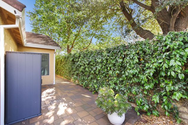 1303 Caceres Ct, Davis, CA 95618