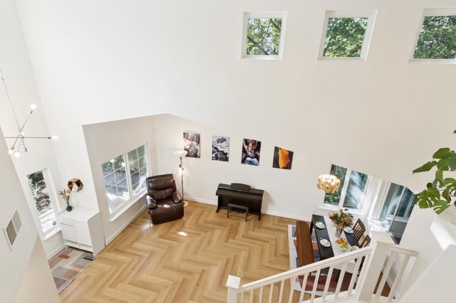 1303 Caceres Ct, Davis, CA 95618