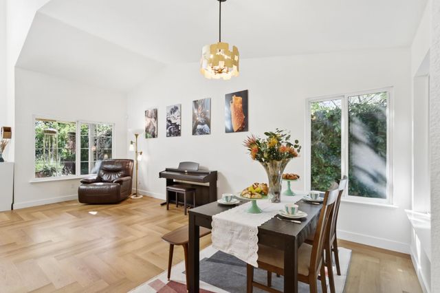 1303 Caceres Ct, Davis, CA 95618