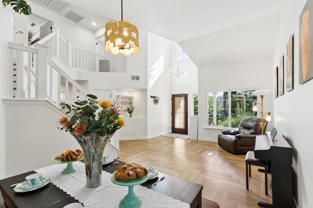 1303 Caceres Ct, Davis, CA 95618