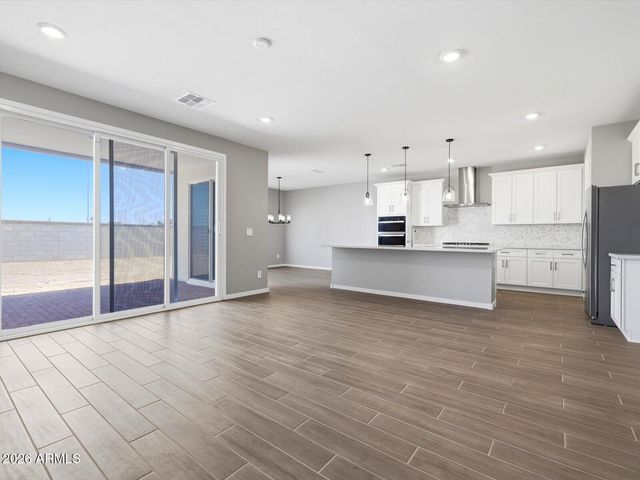 7853 W BRYCE Lane, Glendale, AZ 85303