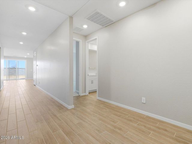 7853 W BRYCE Lane, Glendale, AZ 85303