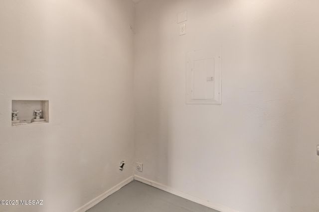 1025 E 24th Street, Tucson, AZ 85713