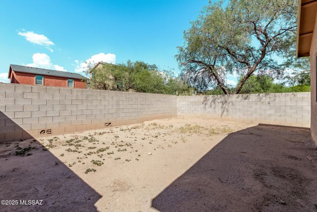 1025 E 24th Street, Tucson, AZ 85713