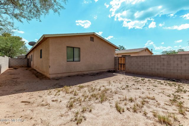 1025 E 24th Street, Tucson, AZ 85713