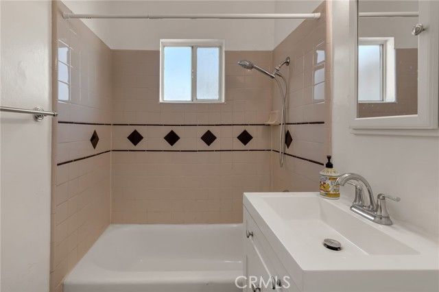 10202 Mina Avenue, Whittier, CA 90605