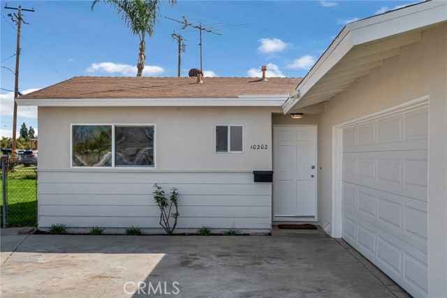 10202 Mina Avenue, Whittier, CA 90605