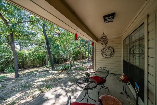 2505 Wedglea Drive 126, Dallas, TX 75211