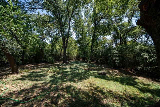 2505 Wedglea Drive 126, Dallas, TX 75211