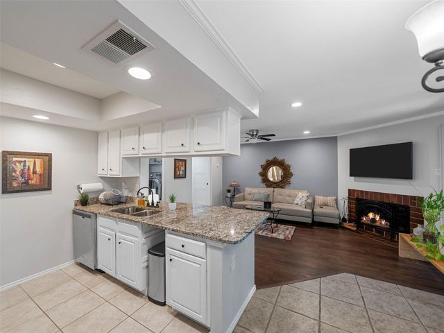 2505 Wedglea Drive 126, Dallas, TX 75211