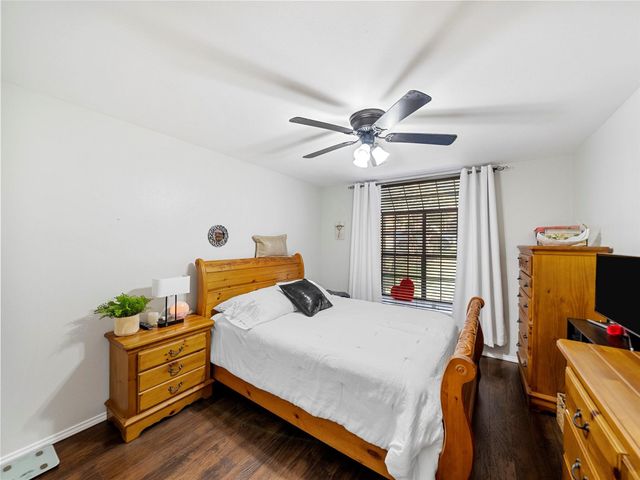 2505 Wedglea Drive 126, Dallas, TX 75211