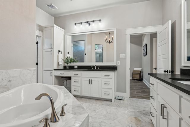 127 Clayton Crossing, Springtown, TX 76082