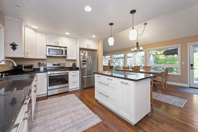198 Sweetwater Dr, Murphys, CA 95247