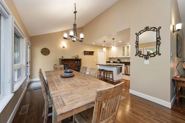 198 Sweetwater Dr, Murphys, CA 95247