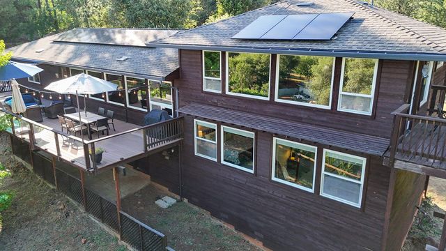 198 Sweetwater Dr, Murphys, CA 95247