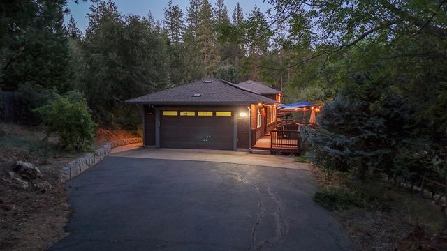 198 Sweetwater Dr, Murphys, CA 95247