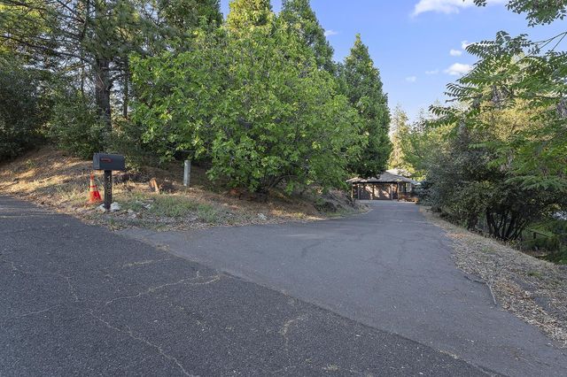 198 Sweetwater Dr, Murphys, CA 95247