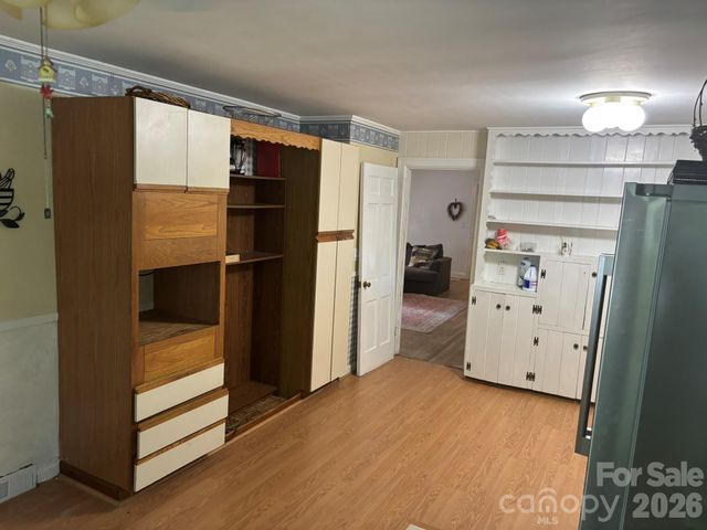 104 Turley Falls Road, Hendersonville, NC 28739