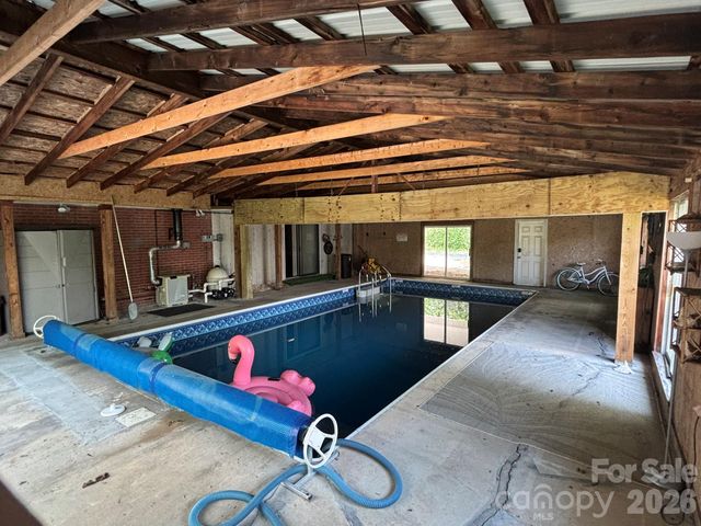 104 Turley Falls Road, Hendersonville, NC 28739
