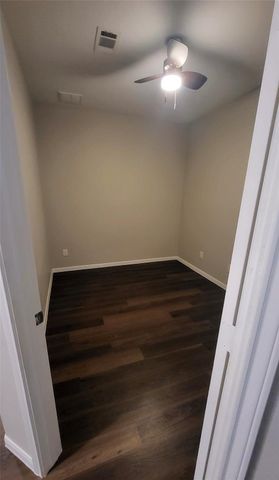 10473 Pineland Drive, Conroe, TX 77378