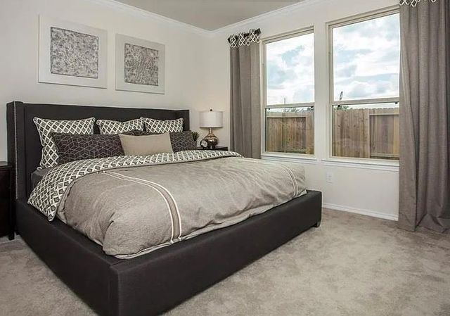 10473 Pineland Drive, Conroe, TX 77378