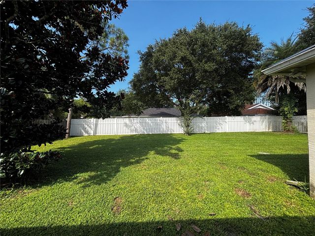 8 BOTANY LANE, Palm Coast, FL 32137
