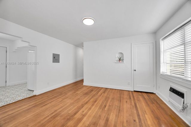 27 Phoenetia Ave 3, Coral Gables, FL 33134