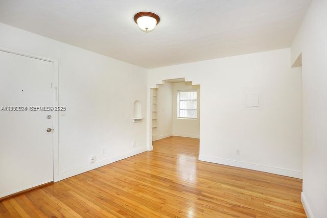 27 Phoenetia Ave 3, Coral Gables, FL 33134