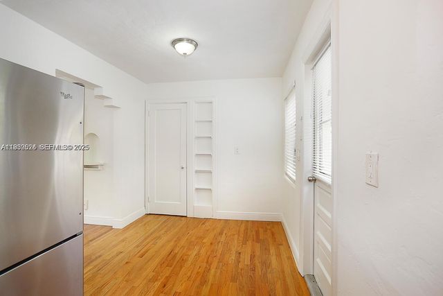 27 Phoenetia Ave 3, Coral Gables, FL 33134