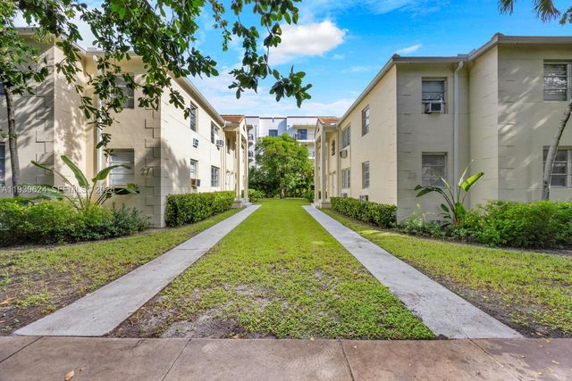 27 Phoenetia Ave 3, Coral Gables, FL 33134