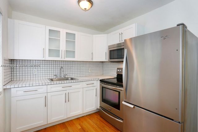 27 Phoenetia Ave 3, Coral Gables, FL 33134