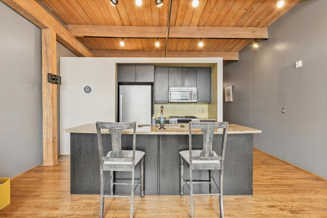 448 W Nationwide Boulevard, 404, Columbus, OH 43215