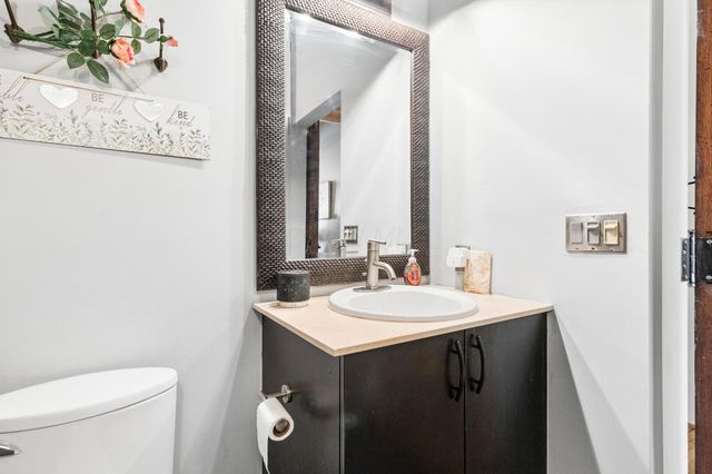 448 W Nationwide Boulevard, 404, Columbus, OH 43215