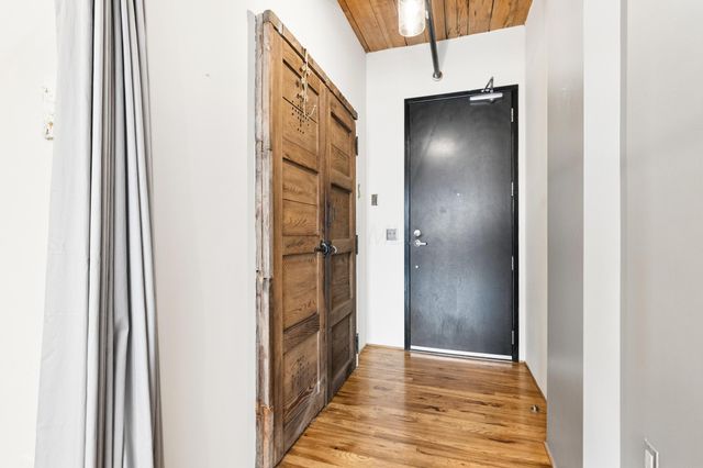 448 W Nationwide Boulevard, 404, Columbus, OH 43215