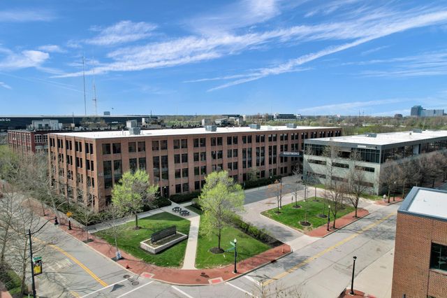 448 W Nationwide Boulevard, 404, Columbus, OH 43215